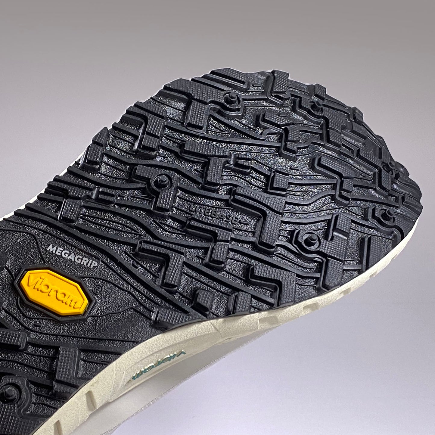 norda 001 M RETRO WHITE/ FOREST