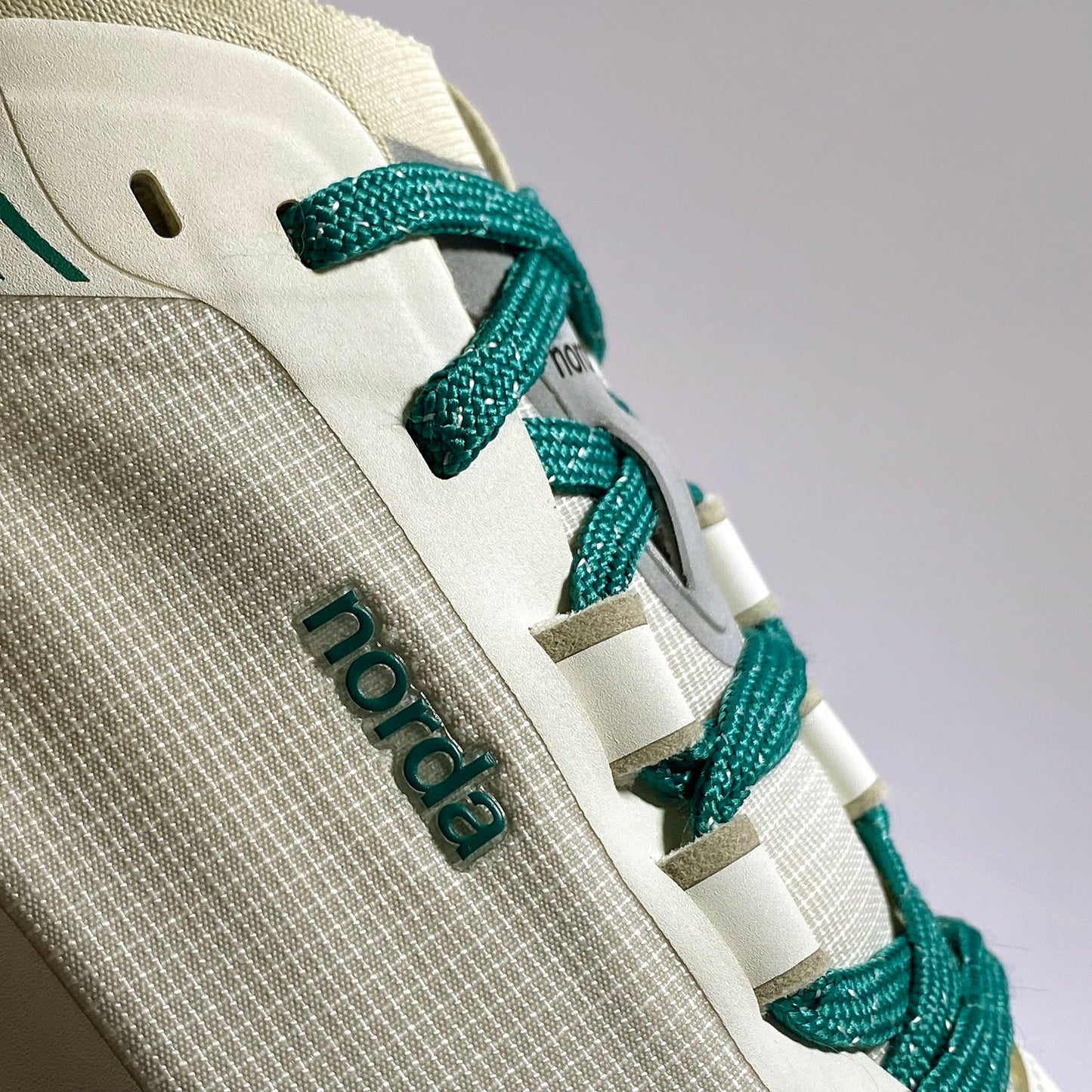 norda 001 W RETRO WHITE/ FOREST