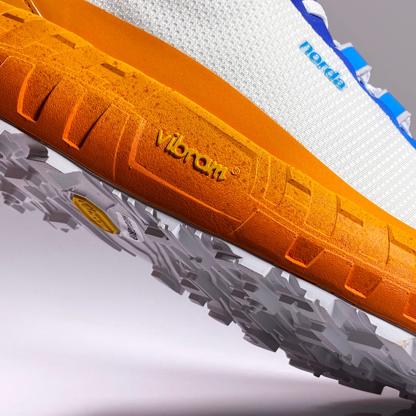 norda 001 RZ x RAY ZAHAB - M 22