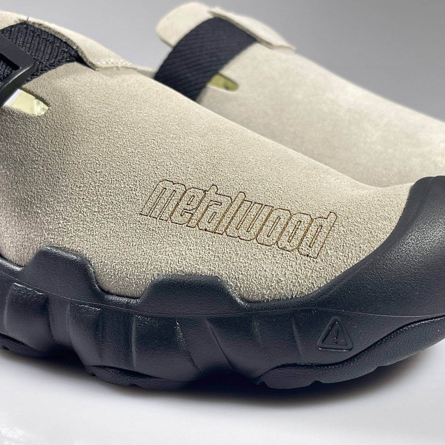 HYPERPORT CLOG LEATHER X METALWOOD