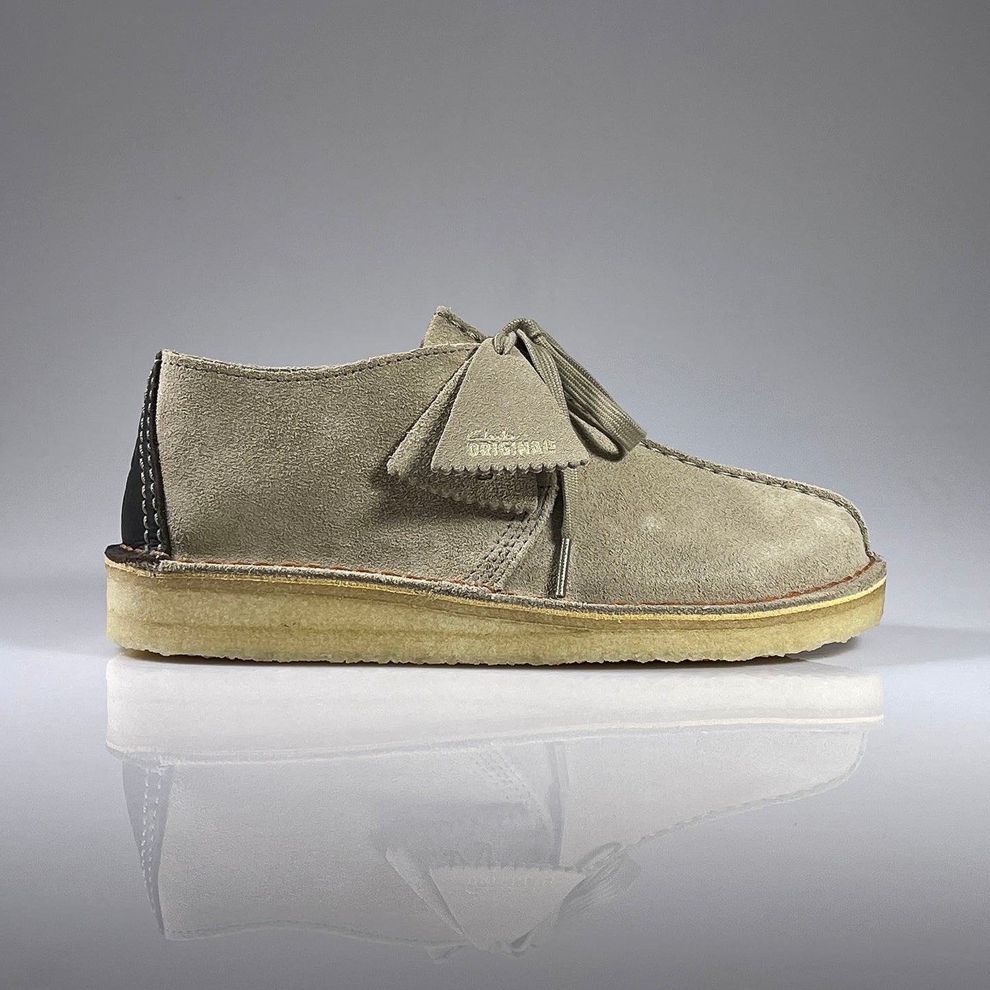 WMNS Desert Trek Suede