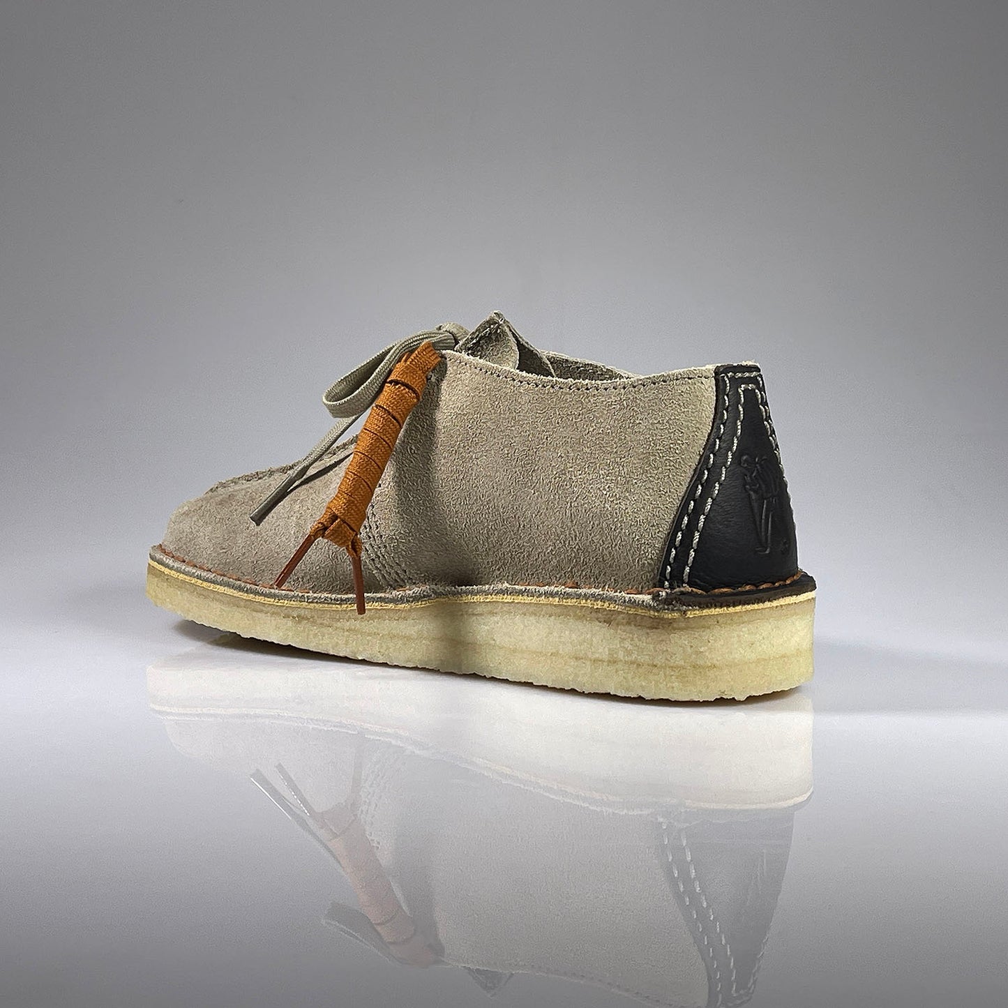 WMNS Desert Trek Suede