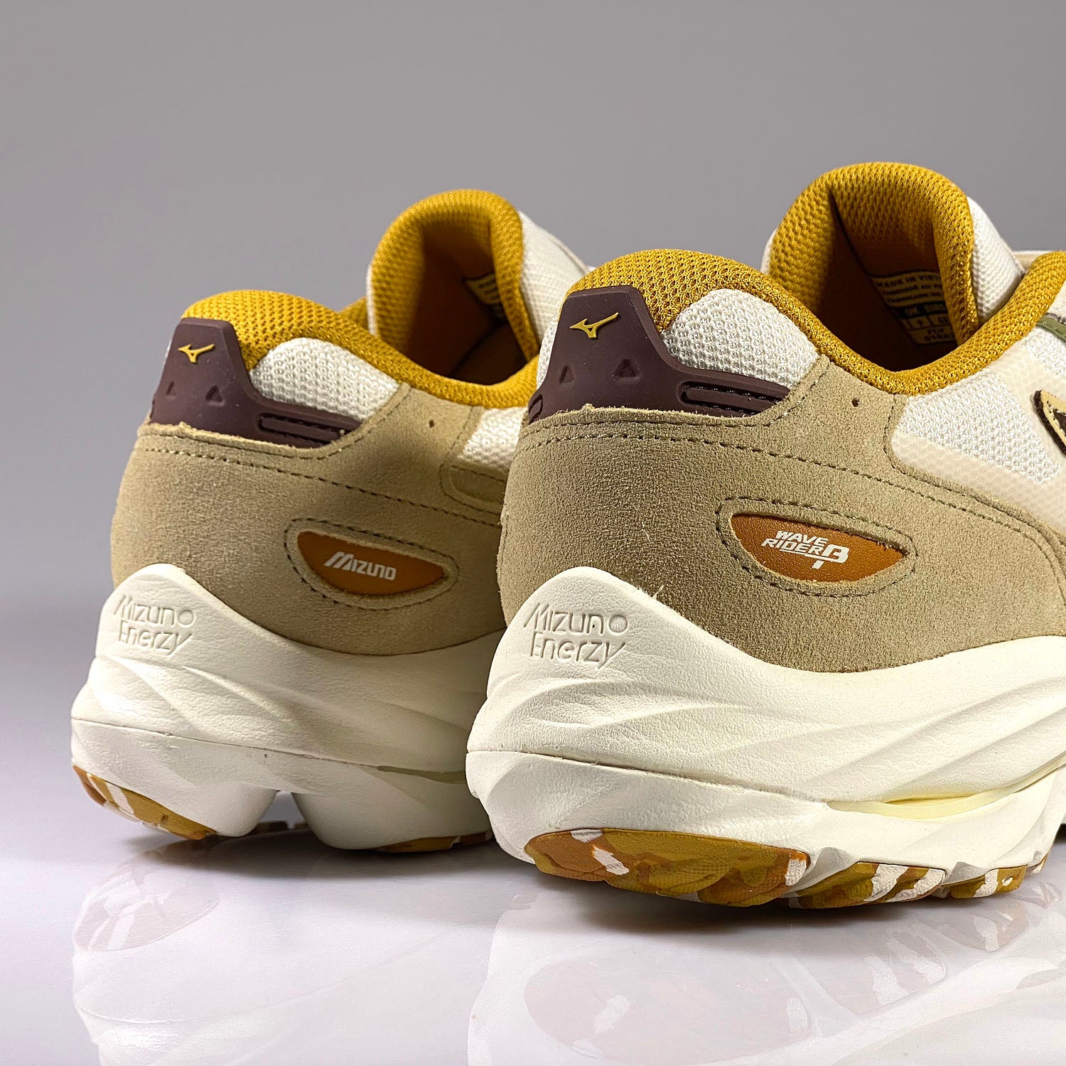 Mizuno wave rider sales 16 brown