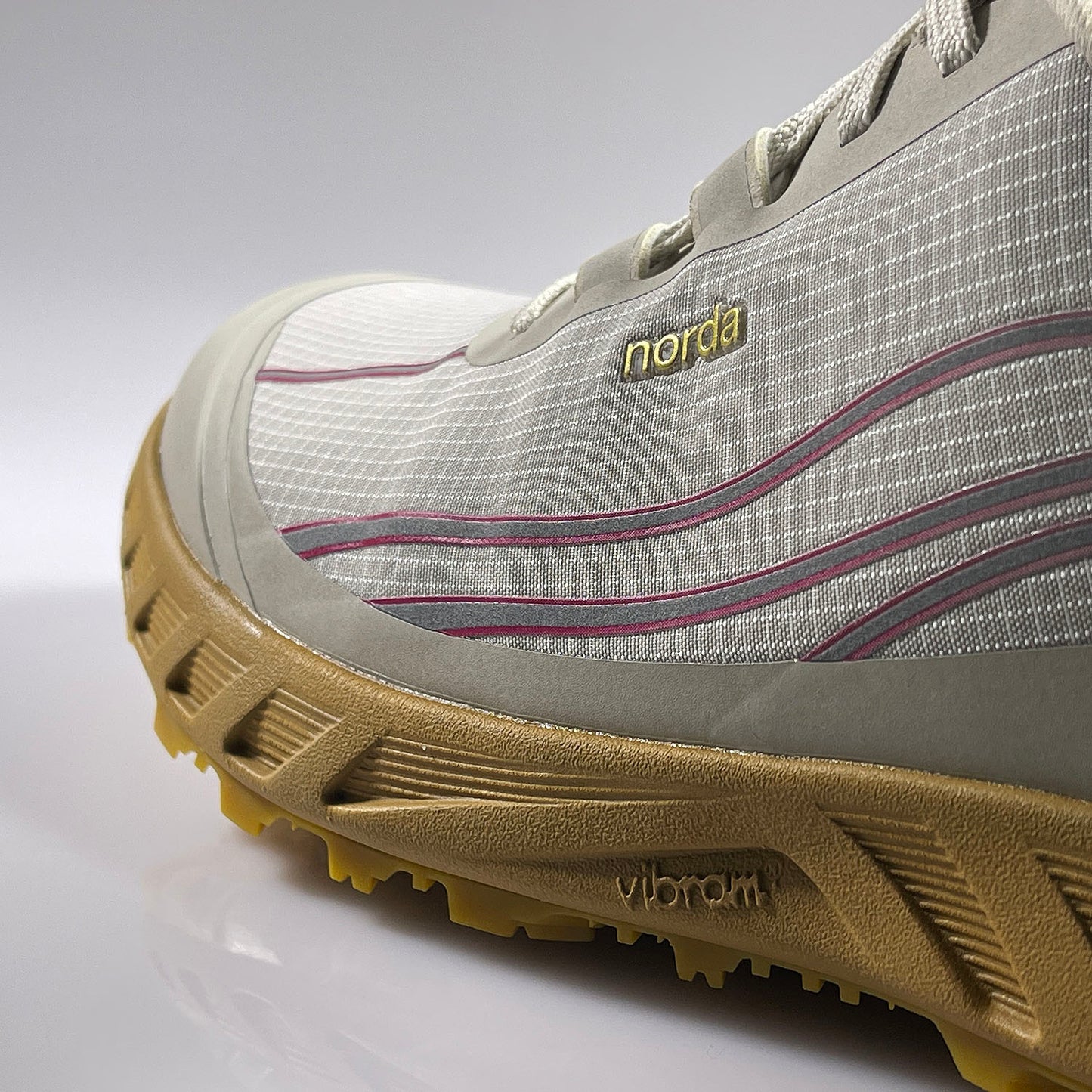 norda 002 M MOONBEAM