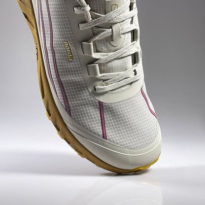 norda 002 M MOONBEAM